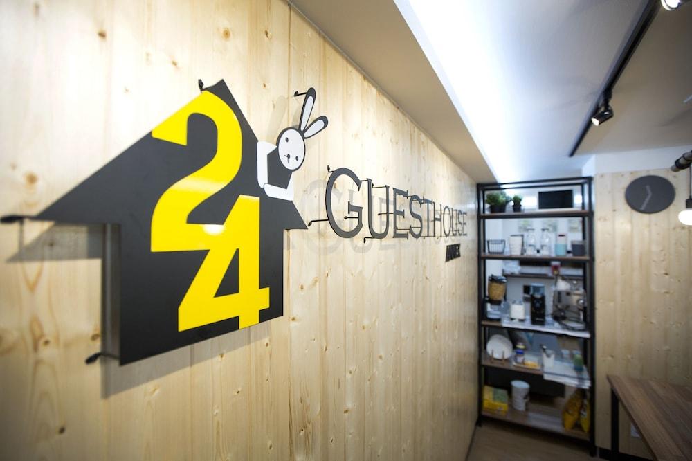Hotel 24guesthouse Sinchon
