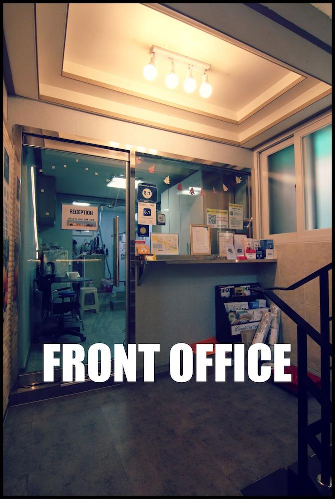 Hotel 24guesthouse Sinchon